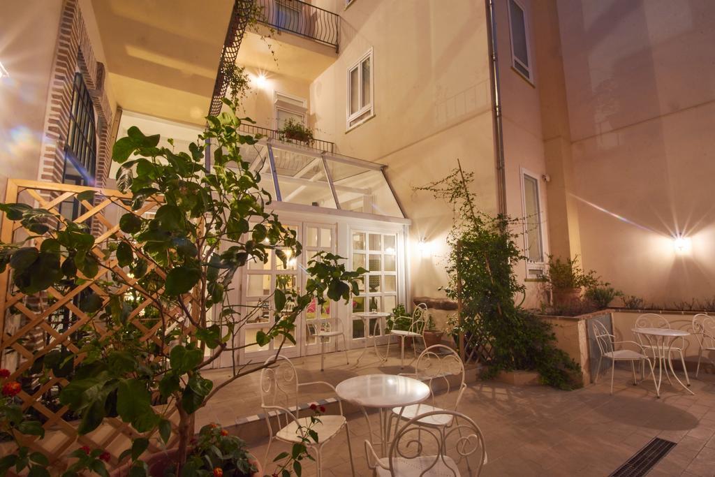 Cas'E Charming House Hotel Caserta Exterior foto